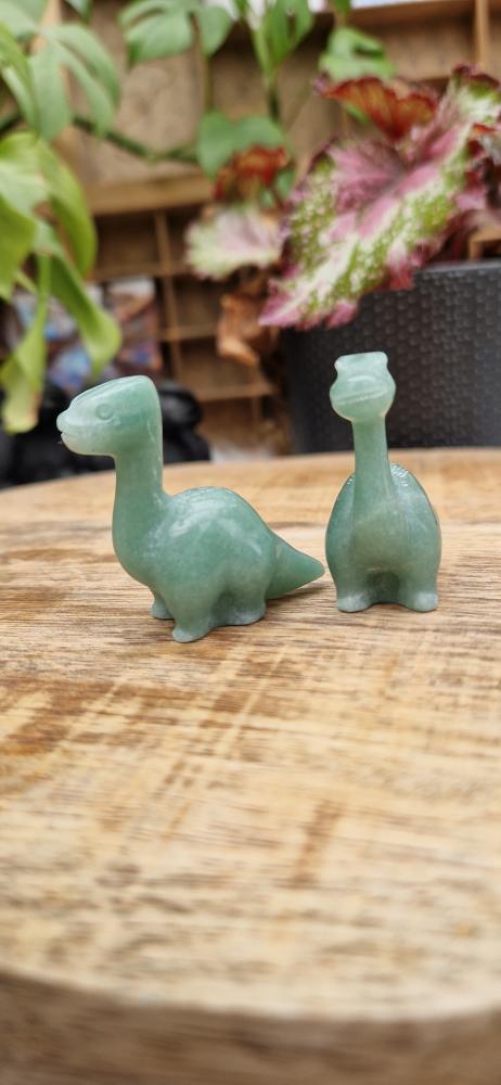 Aventurijn brachiosaurus