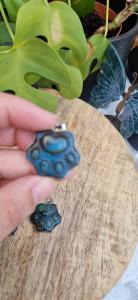 Labradoriet hanger pootje